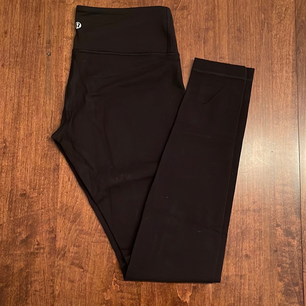 Lululemon wunder under black size 6